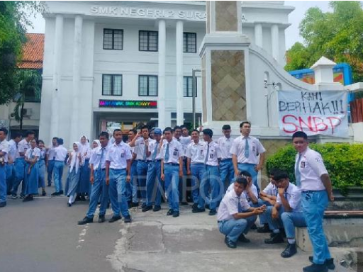 Sekolah Gagal Finalisasi PDSS, Ratusan Siswa SMKN 2 Solo Terancam Tak Bisa Daftar SNBP untuk Masuk PTN